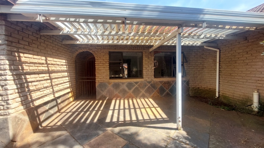 3 Bedroom Property for Sale in Avalonia A H Gauteng