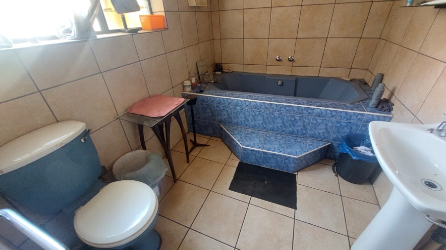 3 Bedroom Property for Sale in Avalonia A H Gauteng