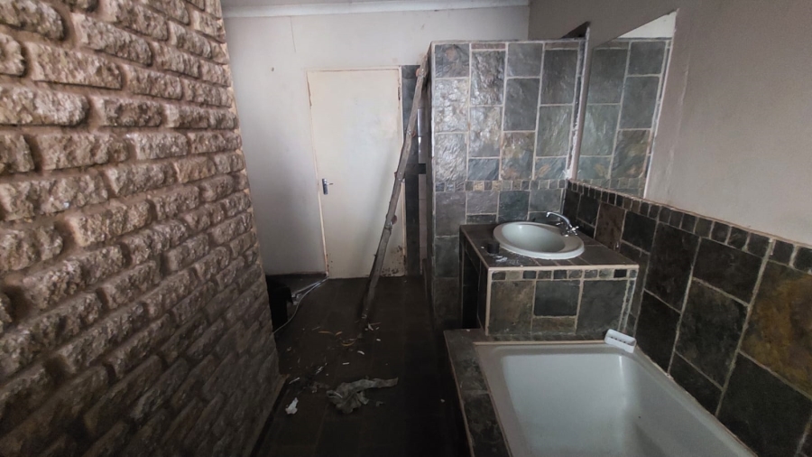 3 Bedroom Property for Sale in Avalonia A H Gauteng