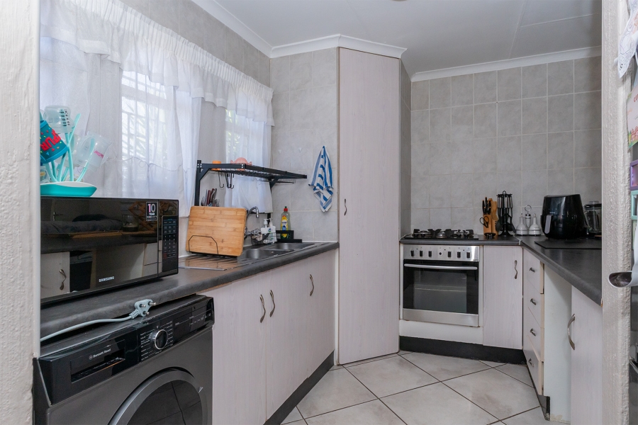 2 Bedroom Property for Sale in Huntingdon Gauteng