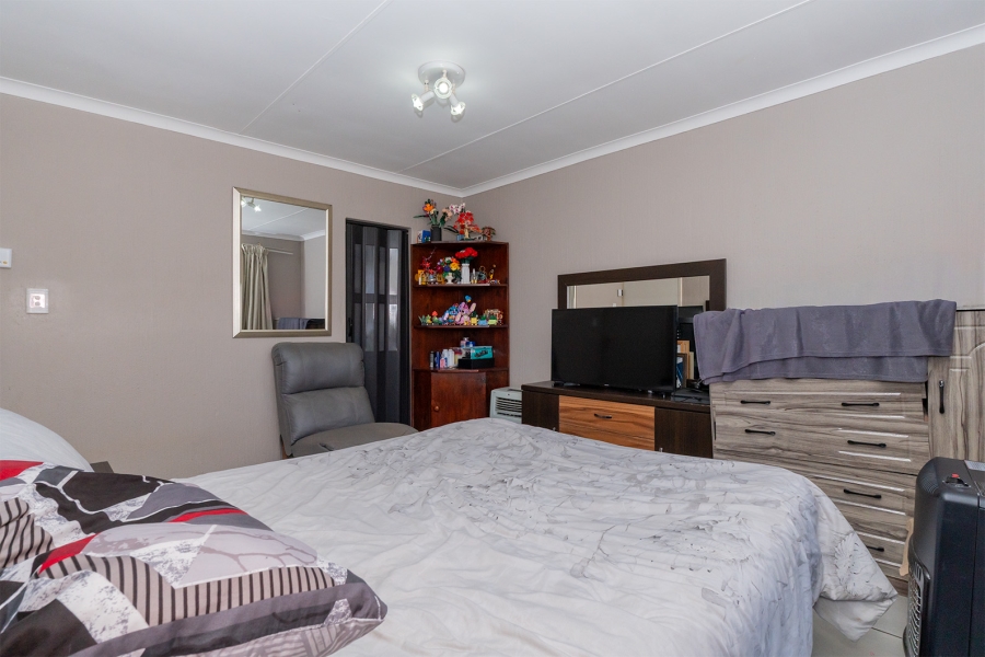 2 Bedroom Property for Sale in Huntingdon Gauteng