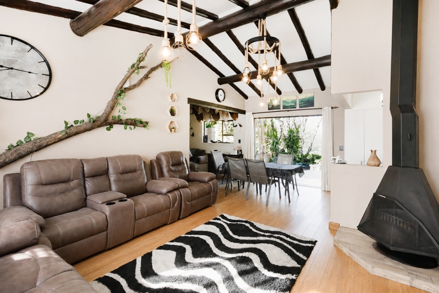 3 Bedroom Property for Sale in Roodekrans Gauteng
