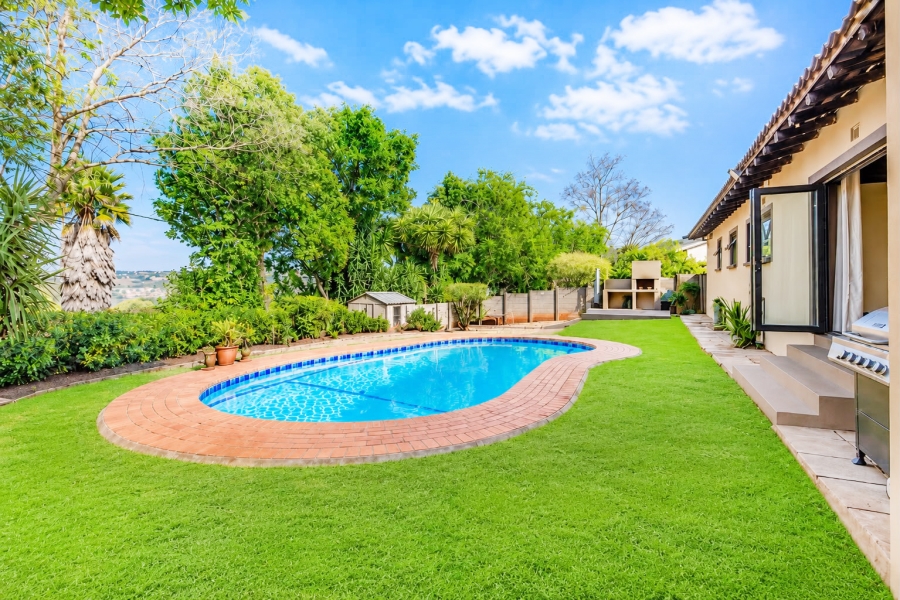 3 Bedroom Property for Sale in Roodekrans Gauteng