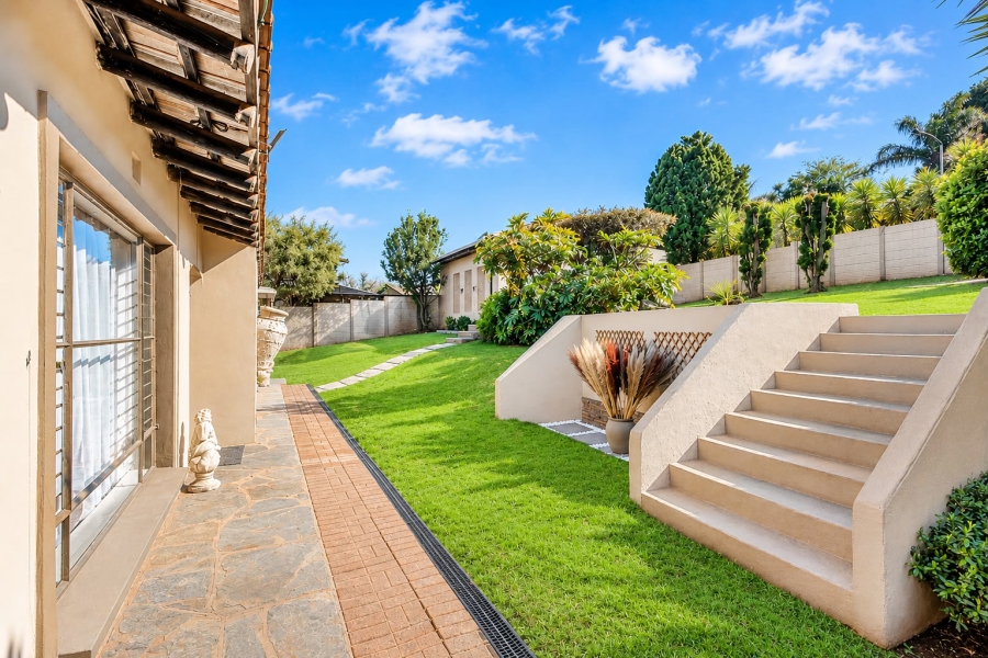 3 Bedroom Property for Sale in Roodekrans Gauteng