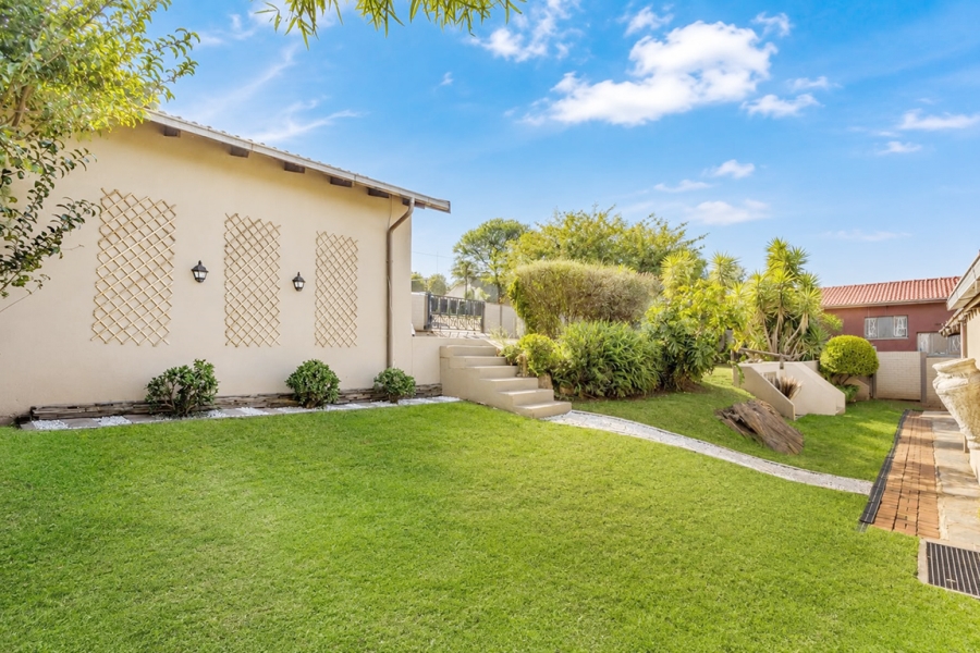 3 Bedroom Property for Sale in Roodekrans Gauteng