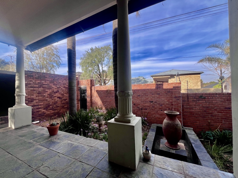 To Let 2 Bedroom Property for Rent in Auckland Park Gauteng