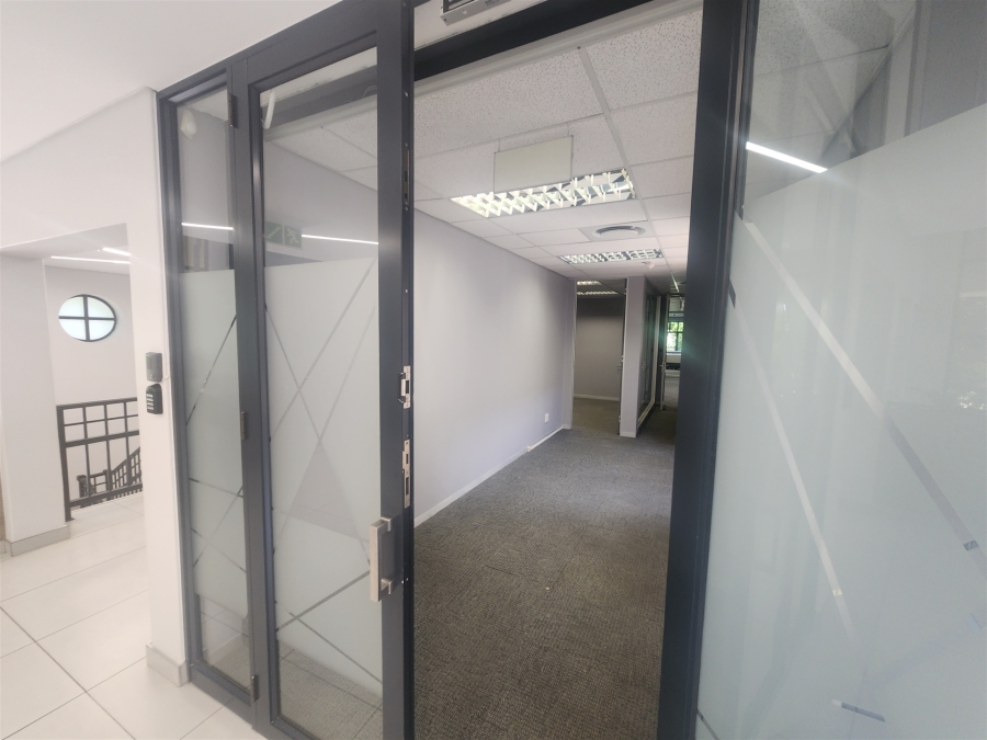 To Let Commercial Property for Rent in Wierda Valley Gauteng
