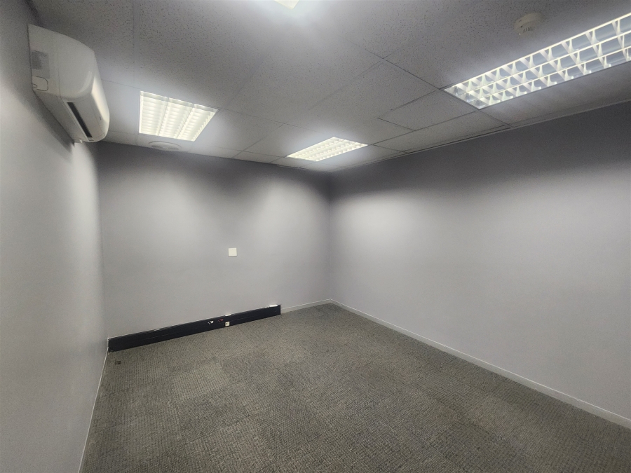 To Let Commercial Property for Rent in Wierda Valley Gauteng