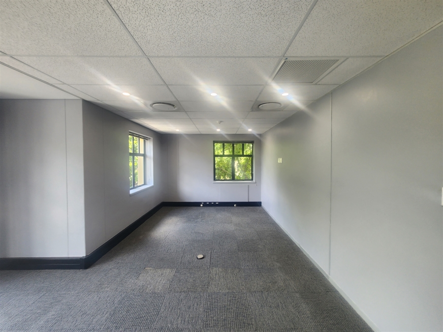 To Let Commercial Property for Rent in Wierda Valley Gauteng