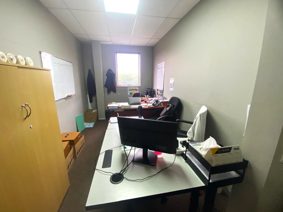 To Let Commercial Property for Rent in Randjespark Gauteng