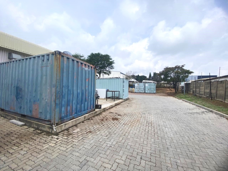 To Let Commercial Property for Rent in Randjespark Gauteng
