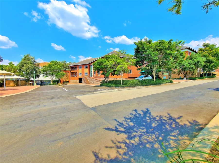 To Let Commercial Property for Rent in Fourways Gauteng