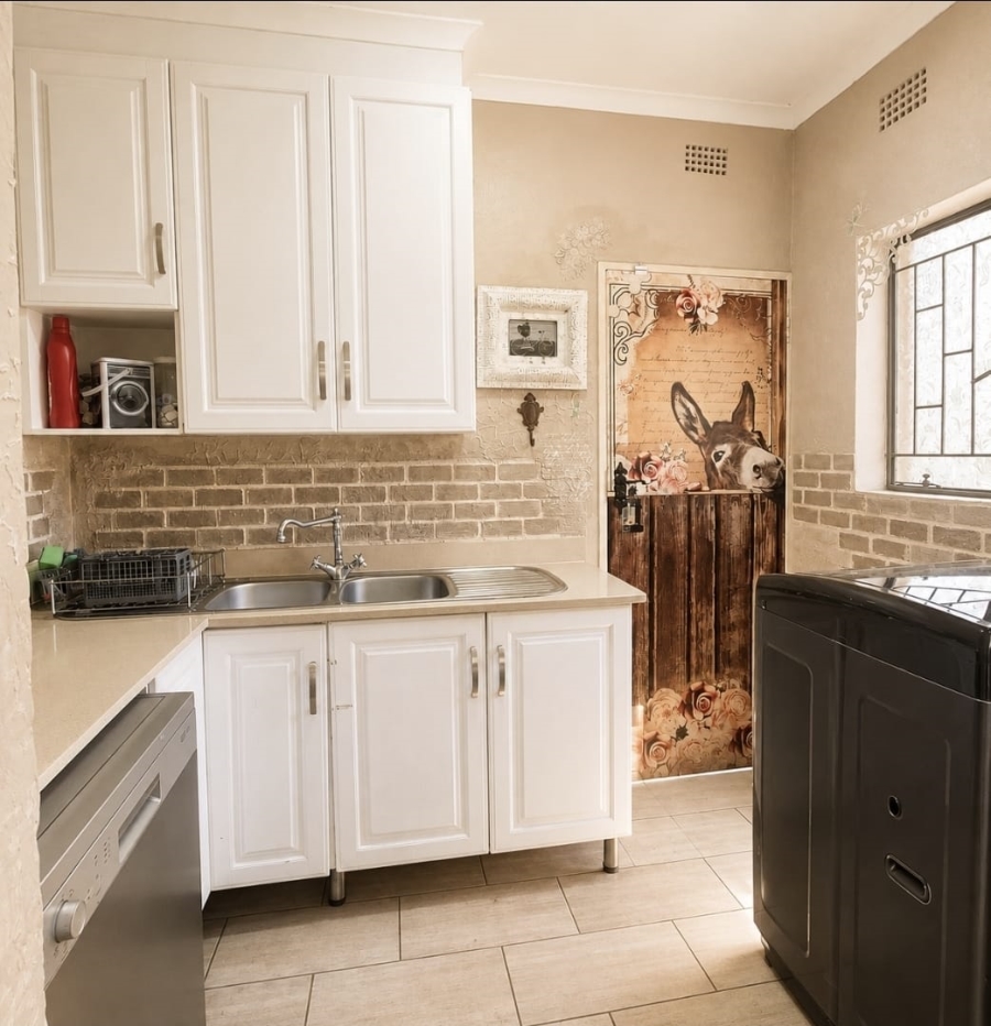 3 Bedroom Property for Sale in Kenmare Gauteng