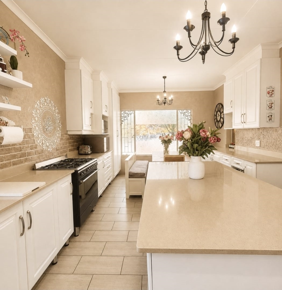 3 Bedroom Property for Sale in Kenmare Gauteng