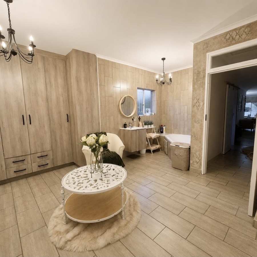 3 Bedroom Property for Sale in Kenmare Gauteng