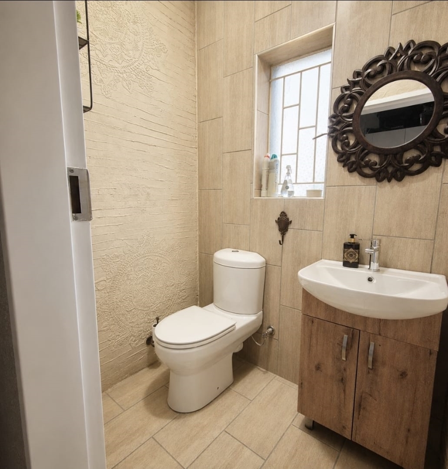 3 Bedroom Property for Sale in Kenmare Gauteng