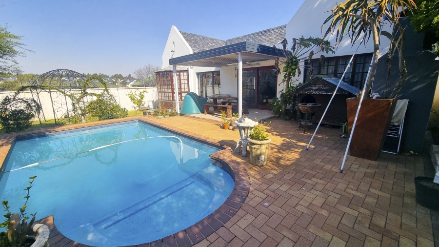 4 Bedroom Property for Sale in Kyalami Gauteng