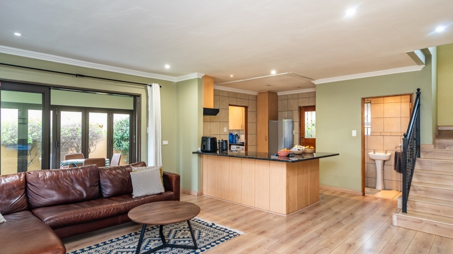 2 Bedroom Property for Sale in Amorosa Gauteng