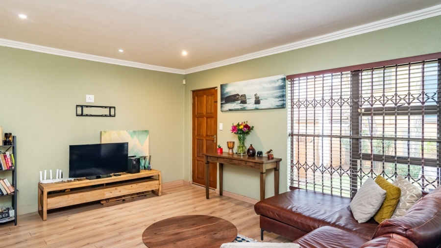 2 Bedroom Property for Sale in Amorosa Gauteng