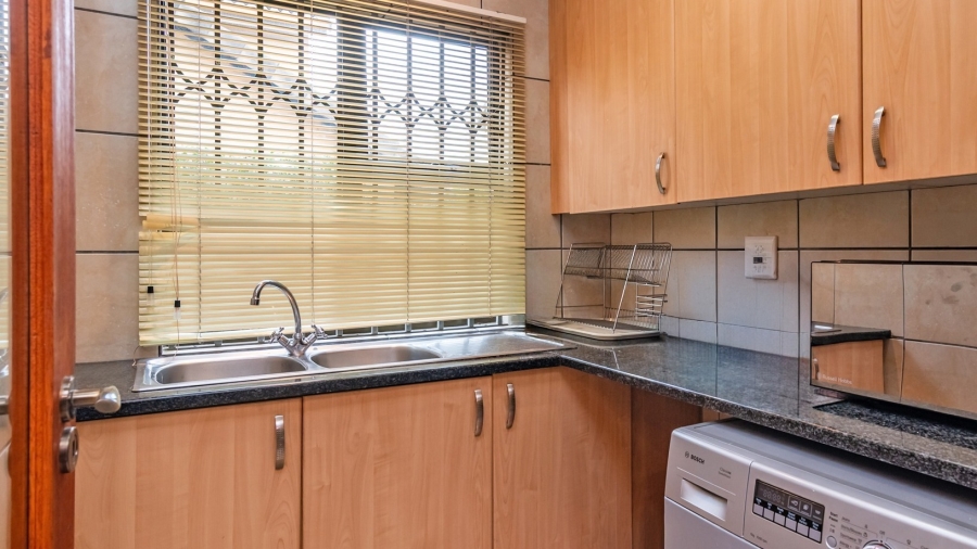 2 Bedroom Property for Sale in Amorosa Gauteng