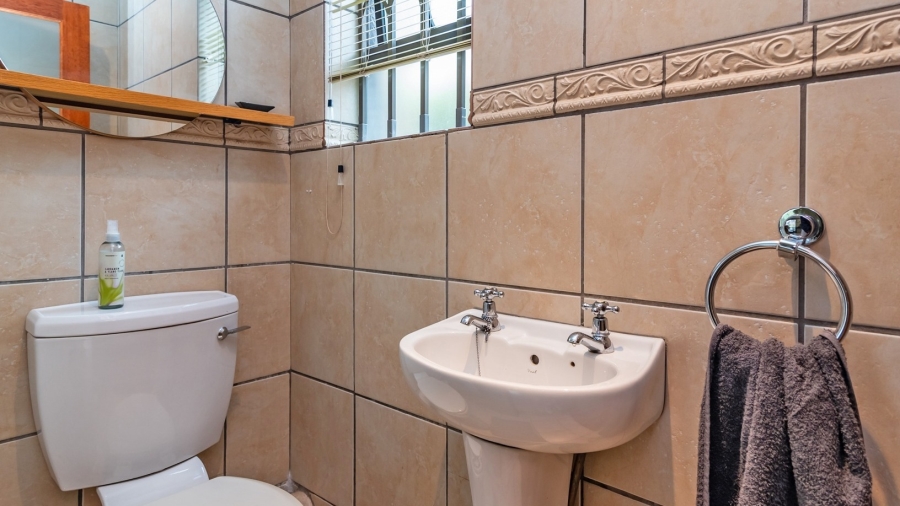 2 Bedroom Property for Sale in Amorosa Gauteng
