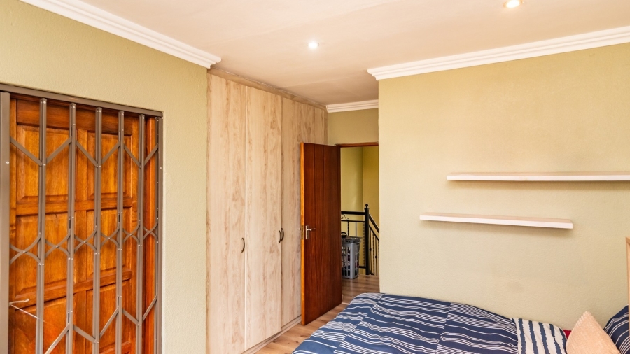 2 Bedroom Property for Sale in Amorosa Gauteng