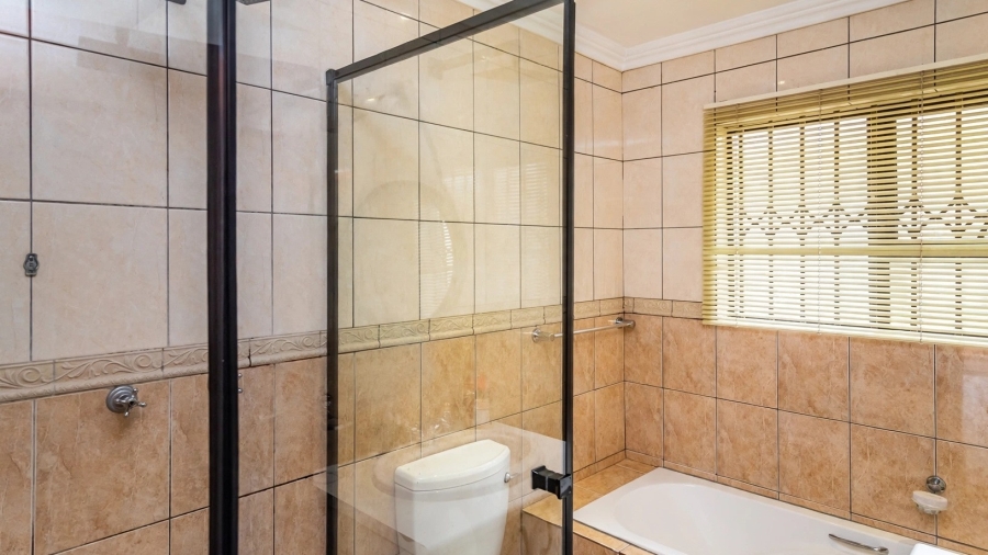 2 Bedroom Property for Sale in Amorosa Gauteng