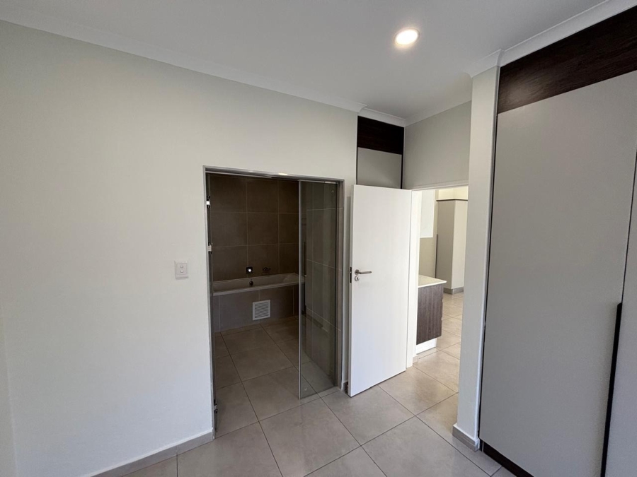 To Let 1 Bedroom Property for Rent in Greenstone Hill Gauteng