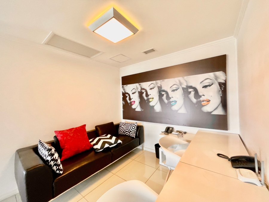 To Let 2 Bedroom Property for Rent in Morningside Gauteng