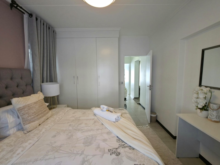 To Let 2 Bedroom Property for Rent in Fourways Gauteng