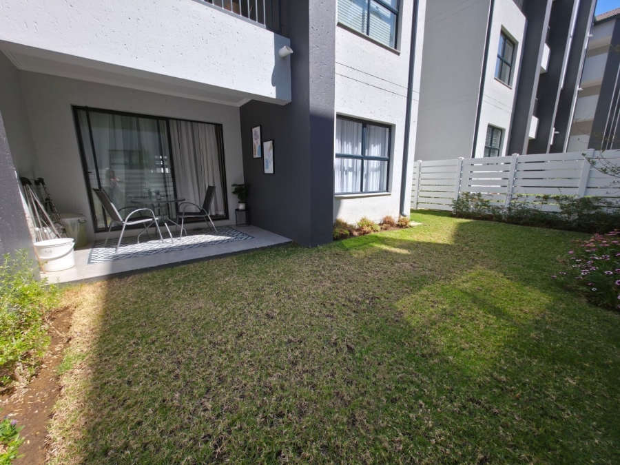 To Let 2 Bedroom Property for Rent in Fourways Gauteng