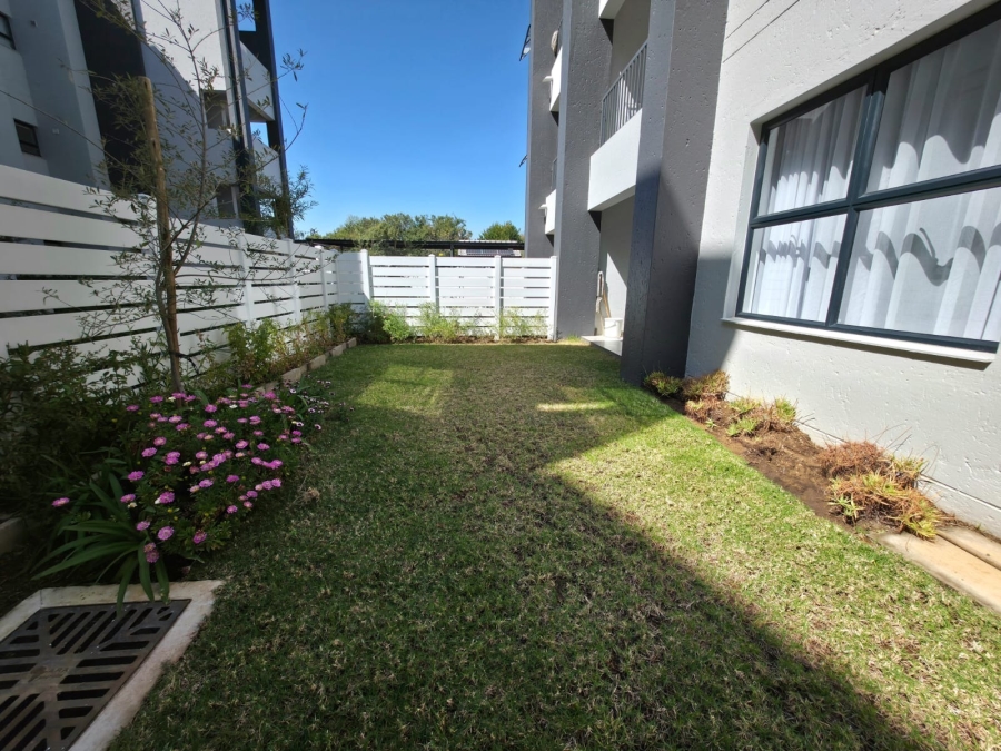 To Let 2 Bedroom Property for Rent in Fourways Gauteng