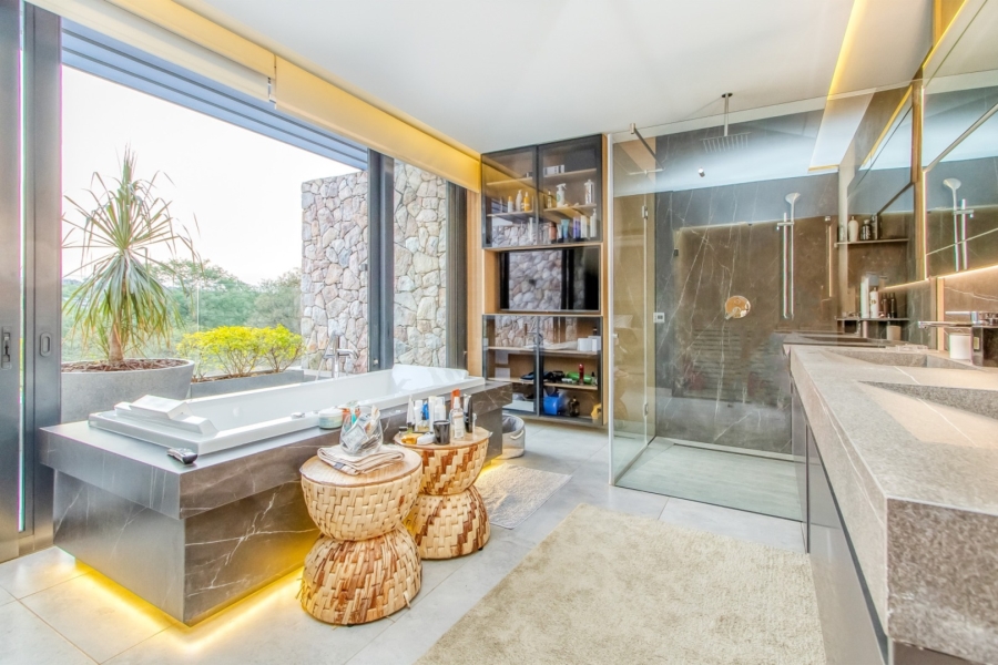 To Let 5 Bedroom Property for Rent in Dainfern Golf Estate Gauteng