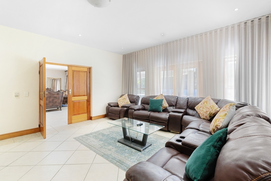 To Let 4 Bedroom Property for Rent in Dainfern Golf Estate Gauteng