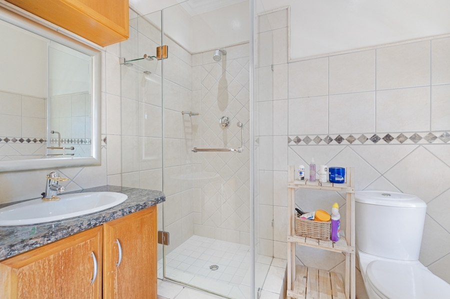 To Let 4 Bedroom Property for Rent in Dainfern Golf Estate Gauteng