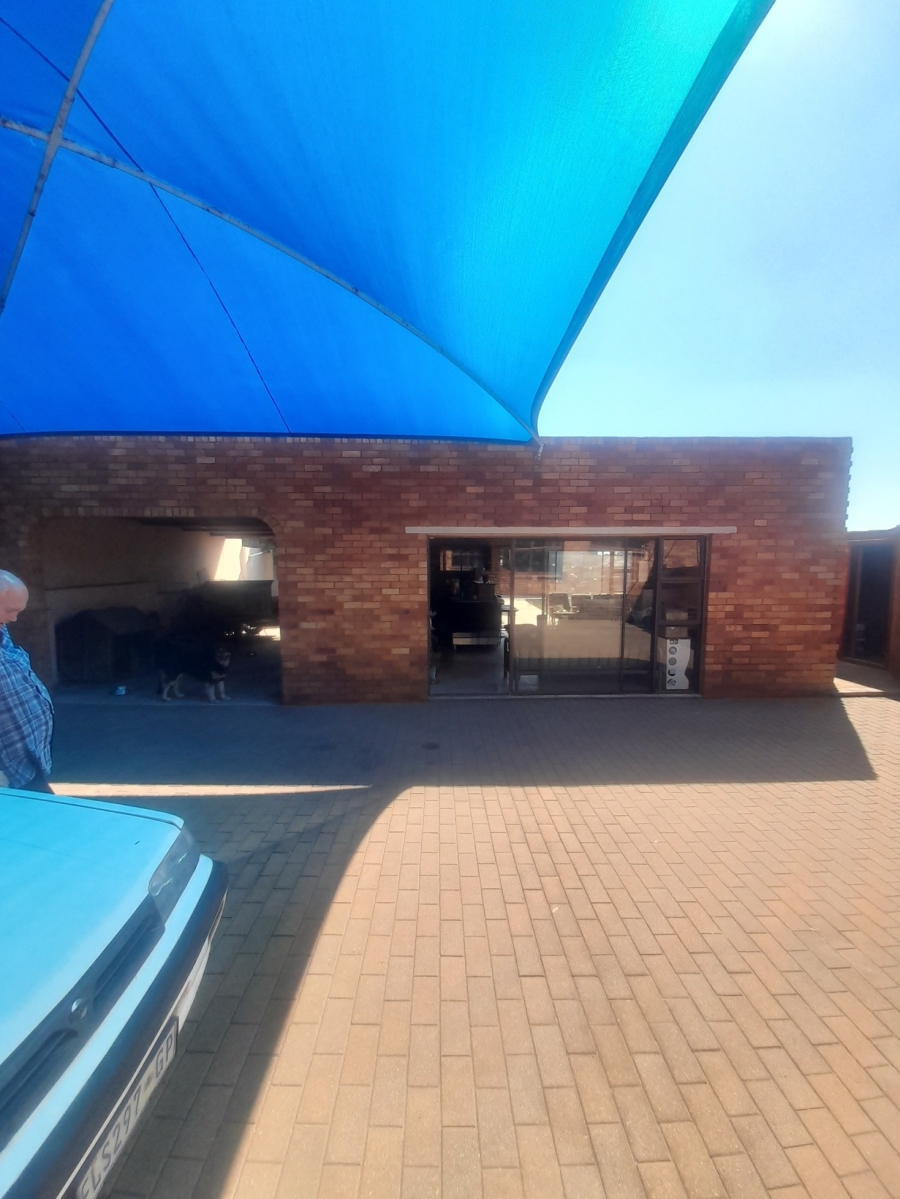 3 Bedroom Property for Sale in The Hill Gauteng