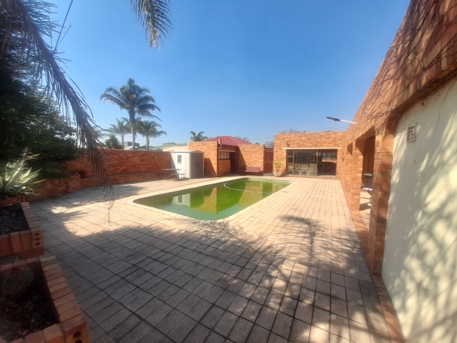 3 Bedroom Property for Sale in The Hill Gauteng