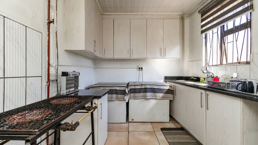 5 Bedroom Property for Sale in Actonville Gauteng