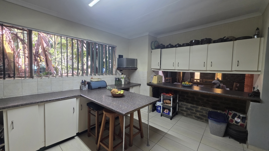 4 Bedroom Property for Sale in Garsfontein Gauteng