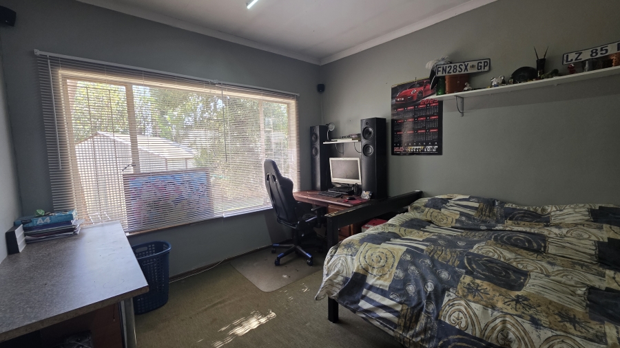 4 Bedroom Property for Sale in Garsfontein Gauteng