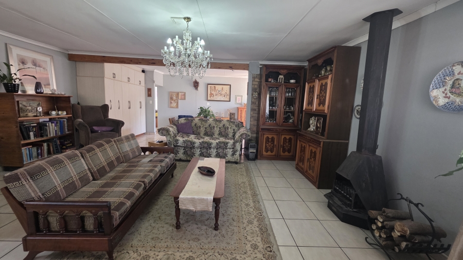 4 Bedroom Property for Sale in Garsfontein Gauteng