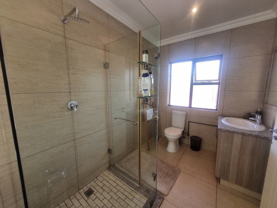 To Let 3 Bedroom Property for Rent in Equestria Gauteng
