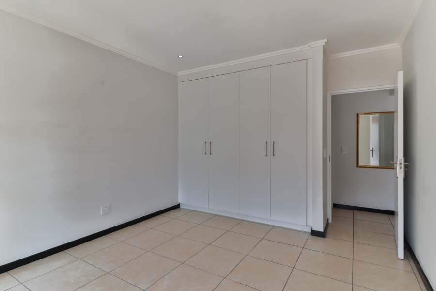To Let 1 Bedroom Property for Rent in Sunninghill Gauteng