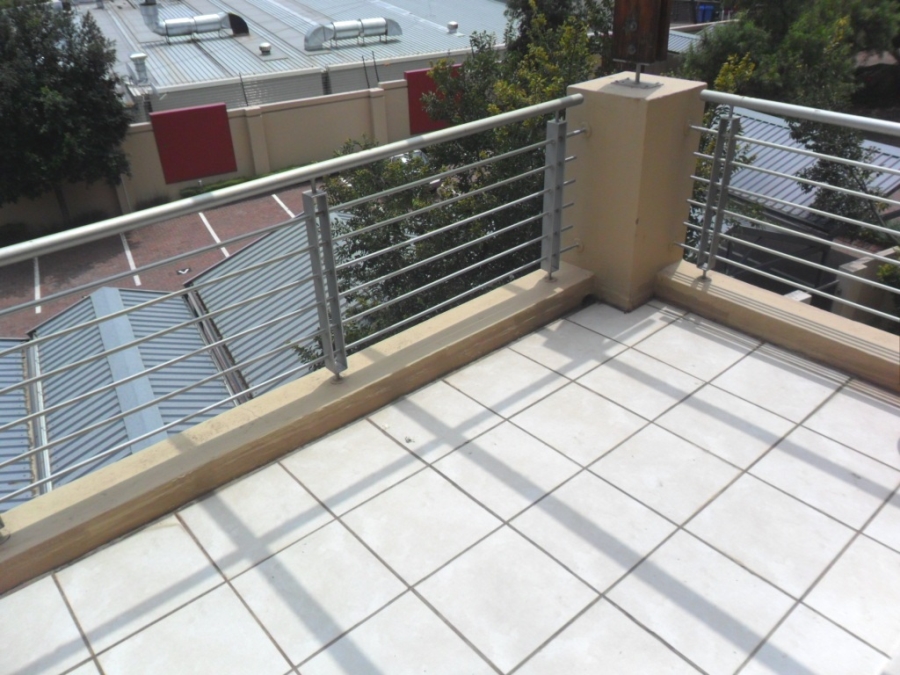1 Bedroom Property for Sale in Douglasdale Gauteng