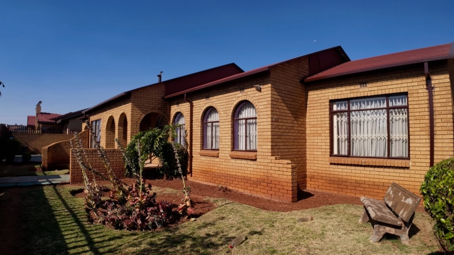 3 Bedroom Property for Sale in Spruit View Gauteng