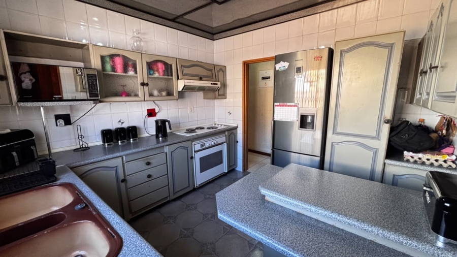 3 Bedroom Property for Sale in Spruit View Gauteng