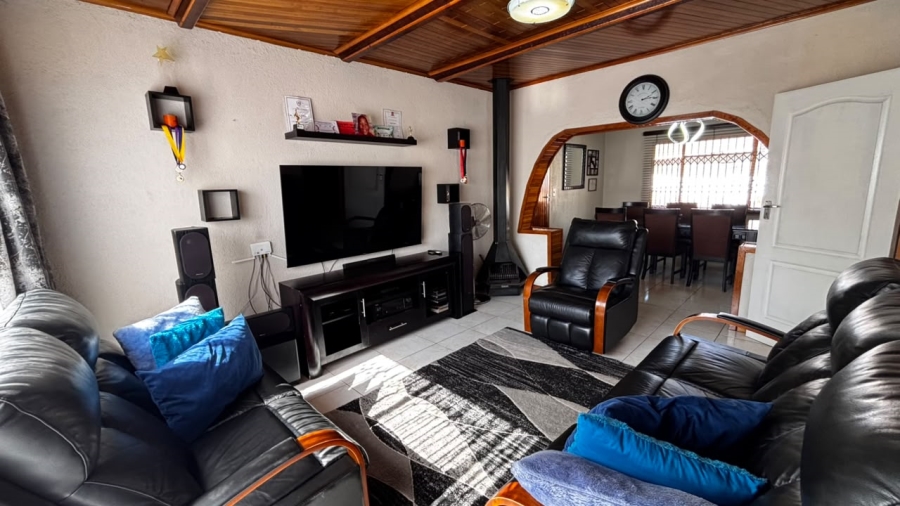 3 Bedroom Property for Sale in Spruit View Gauteng