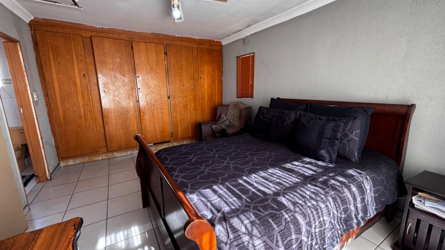 3 Bedroom Property for Sale in Spruit View Gauteng
