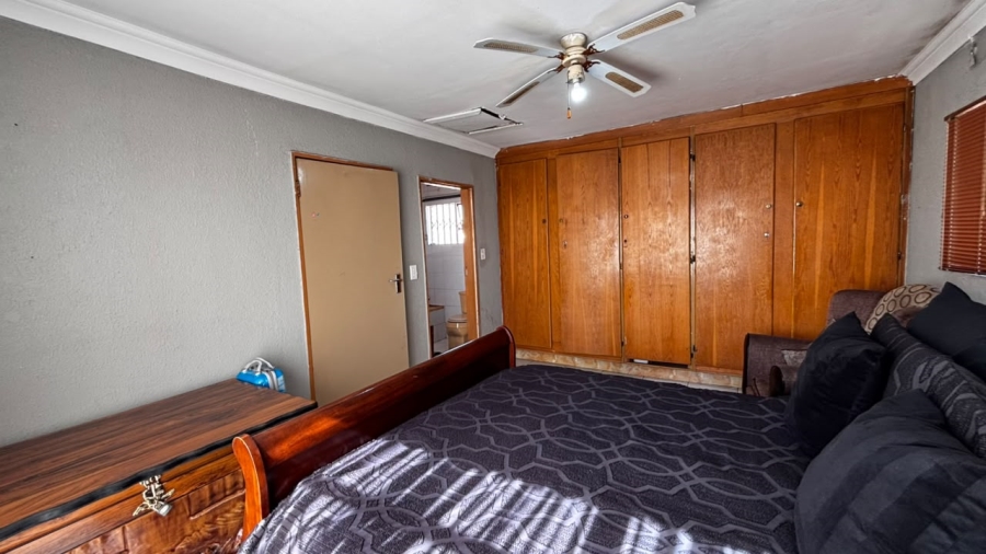 3 Bedroom Property for Sale in Spruit View Gauteng