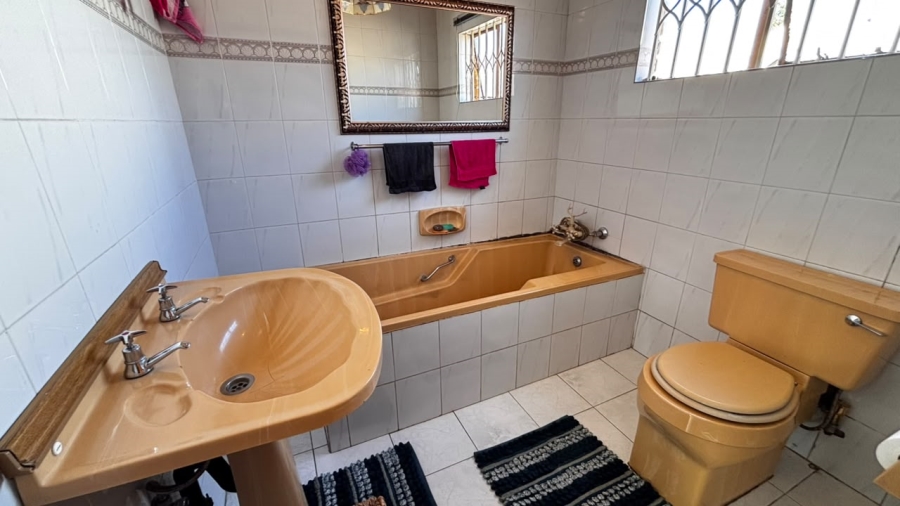 3 Bedroom Property for Sale in Spruit View Gauteng